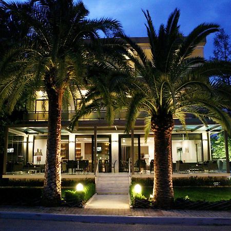 Alexakis Hotel & Spa 로우트라 이파티스 외부 사진