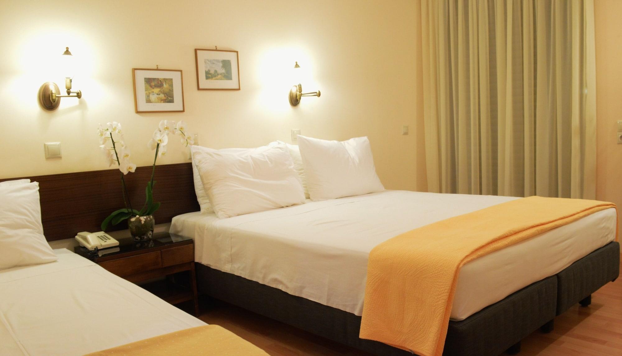 Alexakis Hotel & Spa 로우트라 이파티스 외부 사진