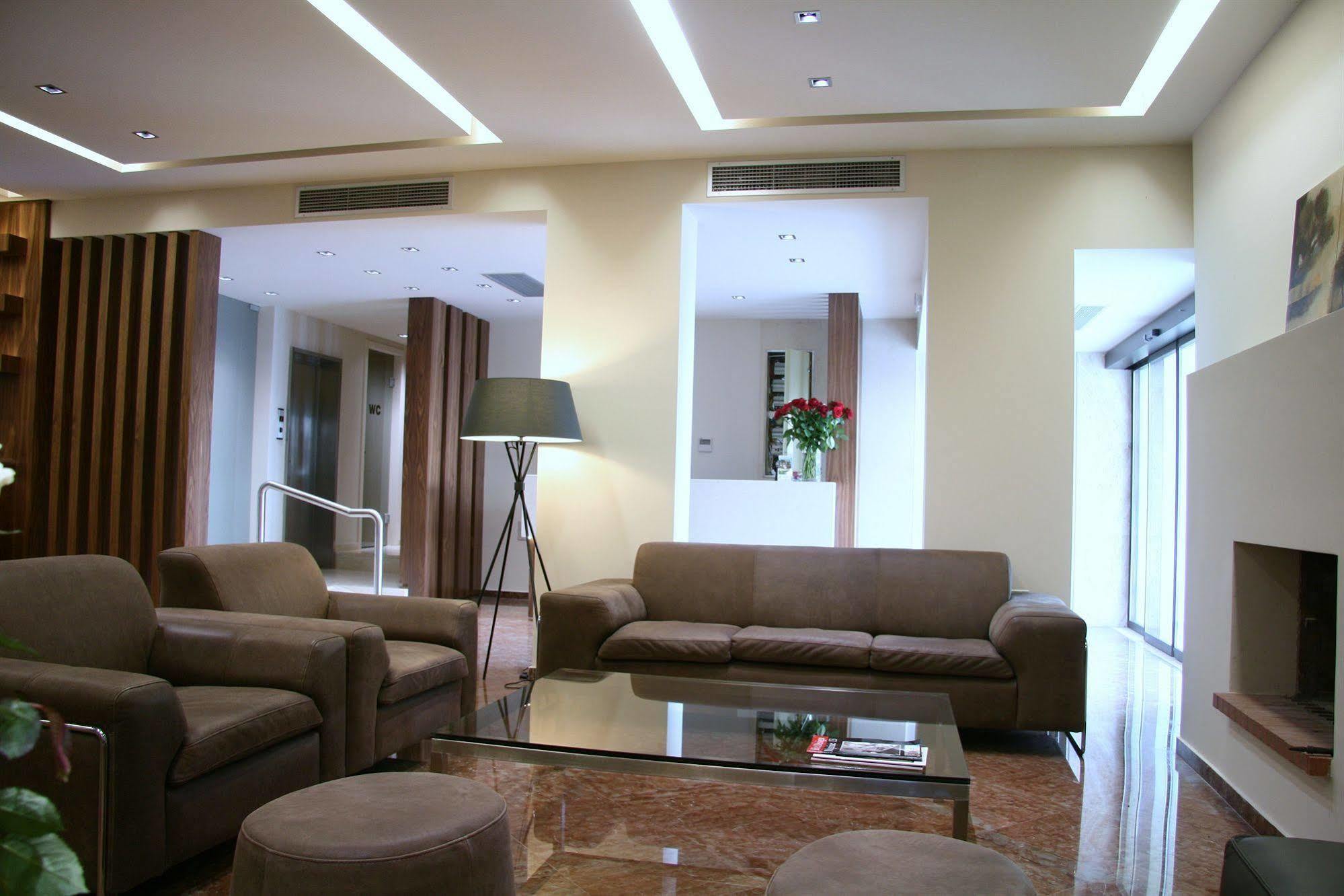 Alexakis Hotel & Spa 로우트라 이파티스 외부 사진