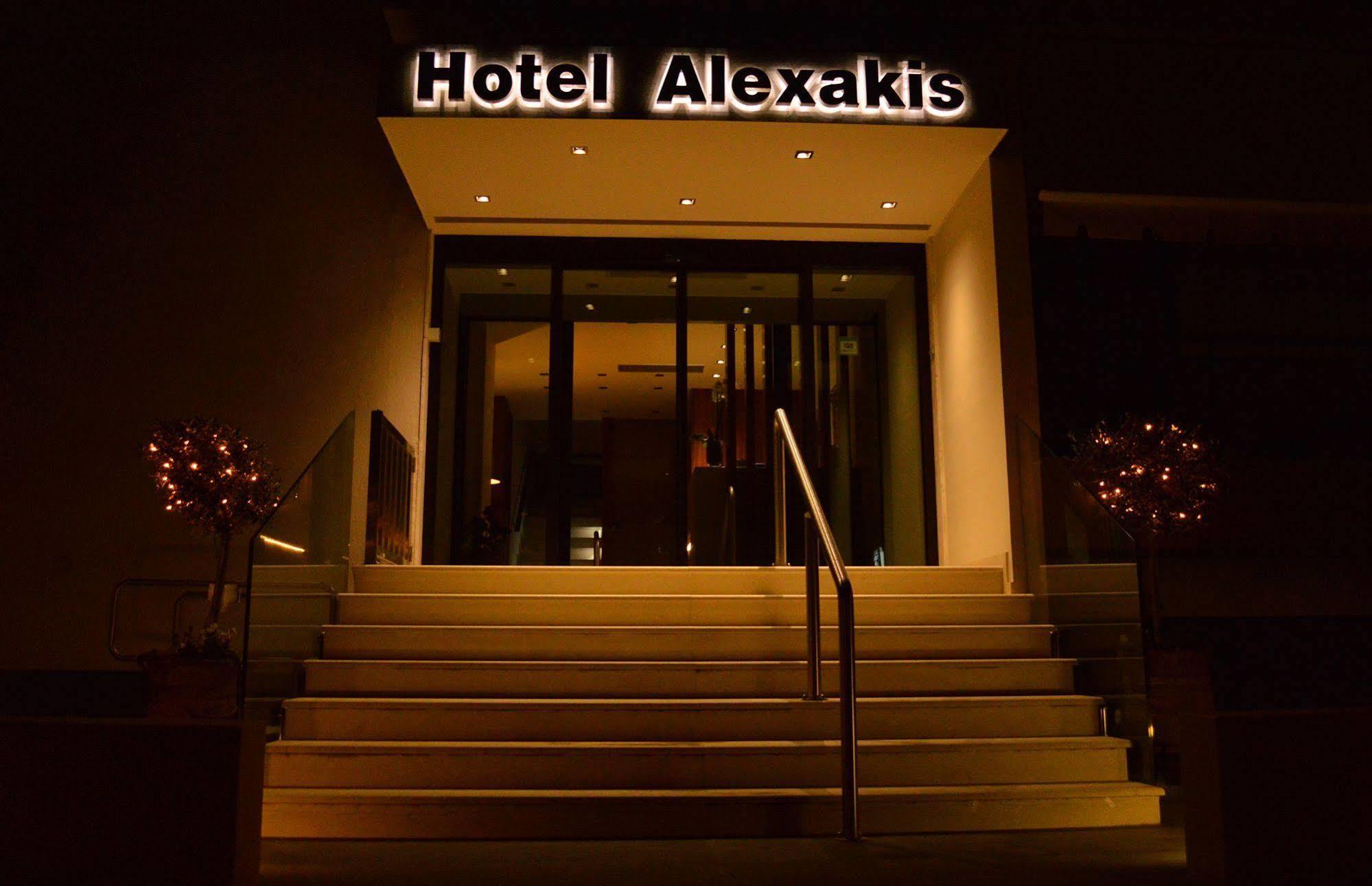 Alexakis Hotel & Spa 로우트라 이파티스 외부 사진